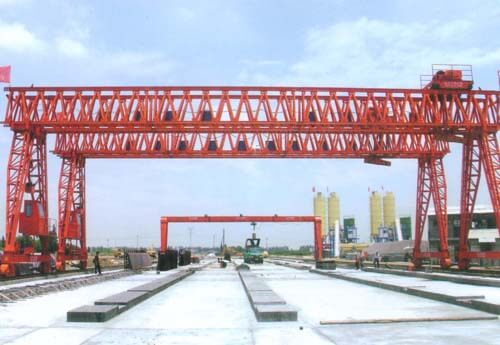 QM100T-28M/10M龙门吊用于申嘉湖高速